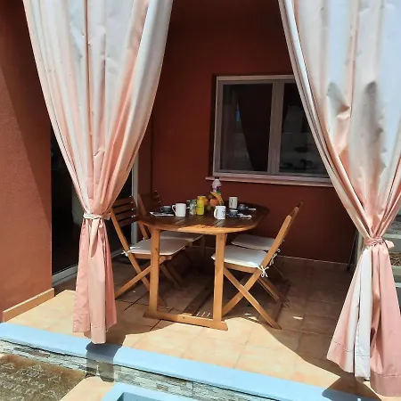Holiday home Happy
